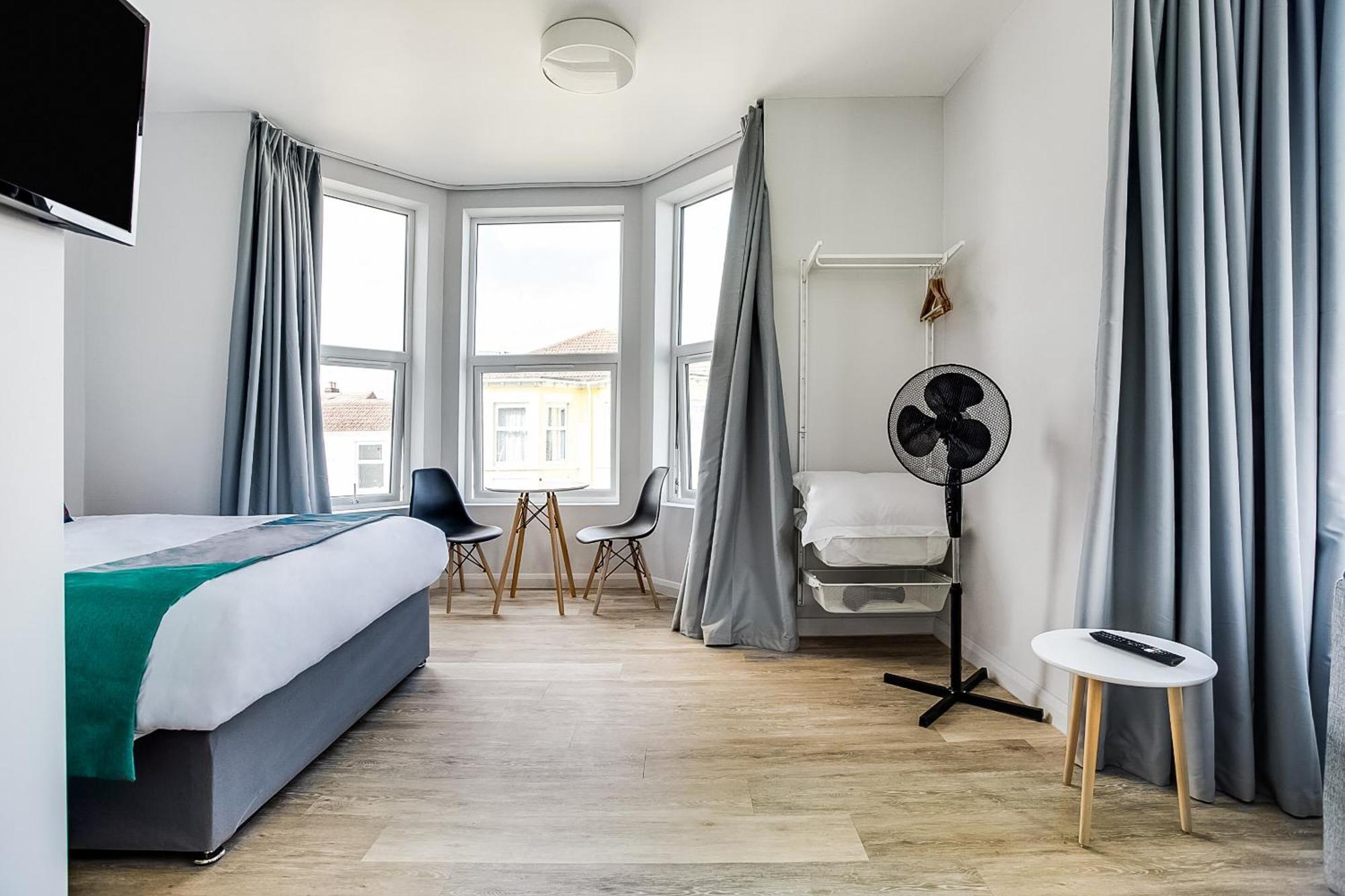 Oyo Studiotel Gy - Modern Hotel Apartments Great Yarmouth Eksteriør billede